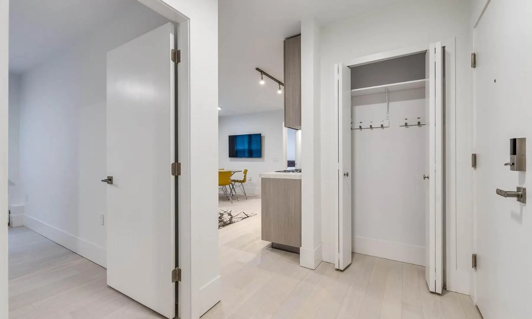 Modern And Stylish Apartment With A Cozy Vibe Βανκούβερ 0*,